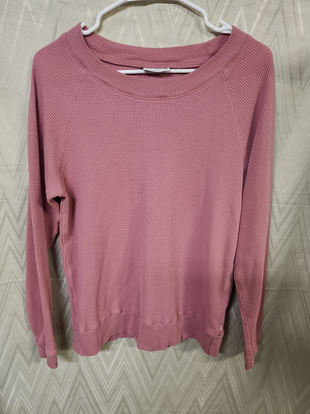 TNA Dusty Rose Waffle-Knit Crewneck Sweater
